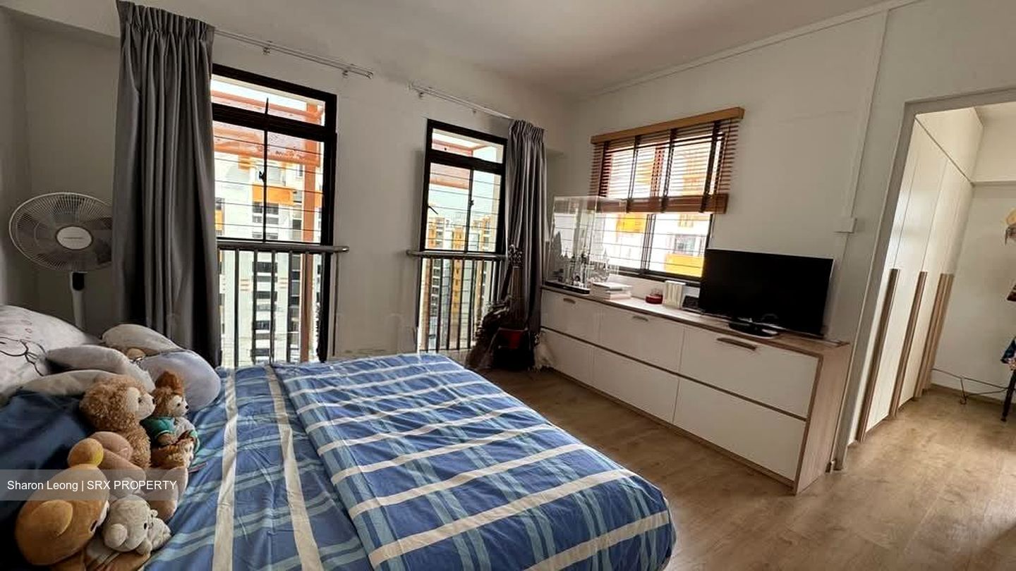 Blk 680 Jurong West Central 1 (Jurong West), HDB Executive #588237251